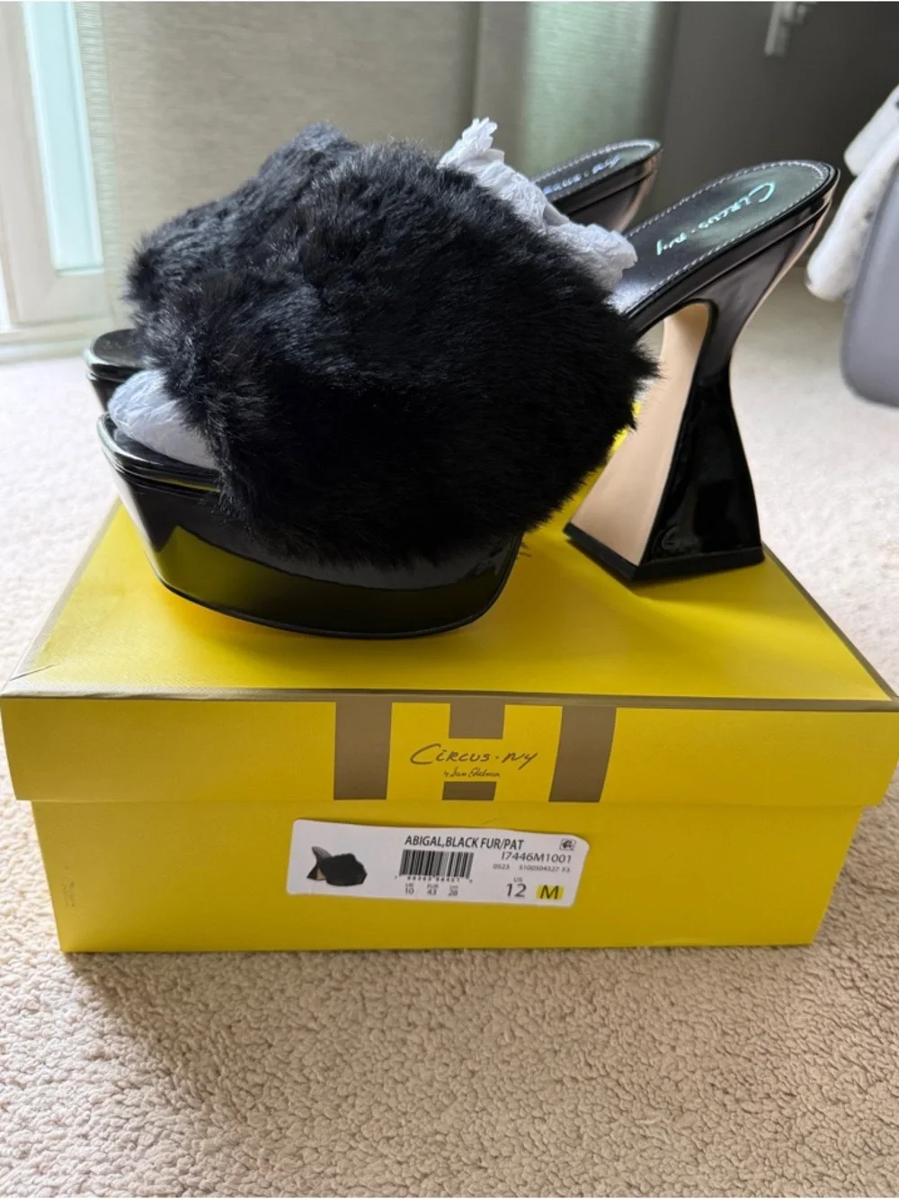 Circus by Sam Edelman Black Faux Fur Platform Mule - Picture 1 of 4